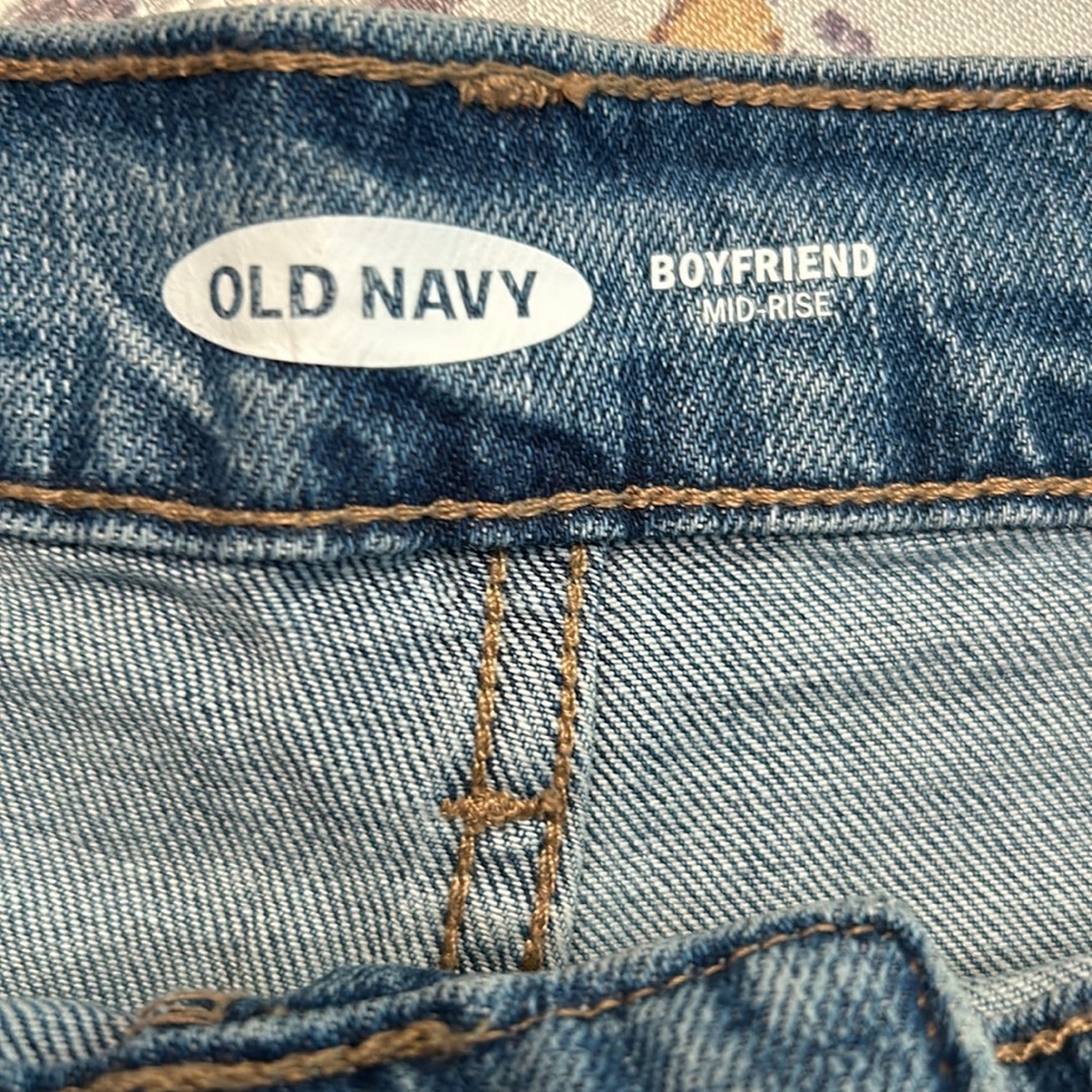 Women’s Old Navy Boyfriend Jean Shorts mid-rise size 10 - Picture 3 of 5